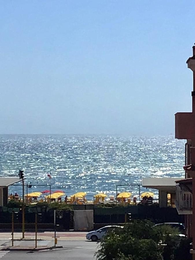 Ostia Bed&Beach Exterior foto